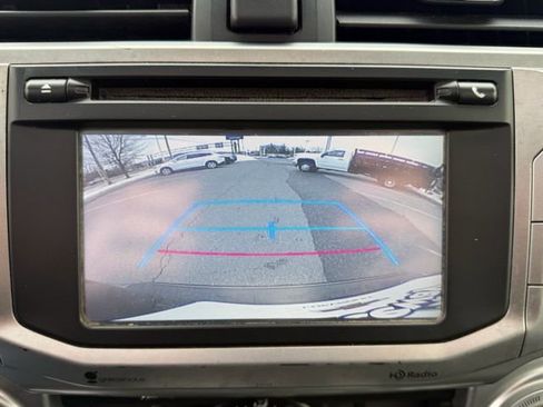 Used 2016 Toyota 4Runner SR5 Premium image 5