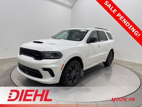 Used 2024 Dodge Durango GT image 3