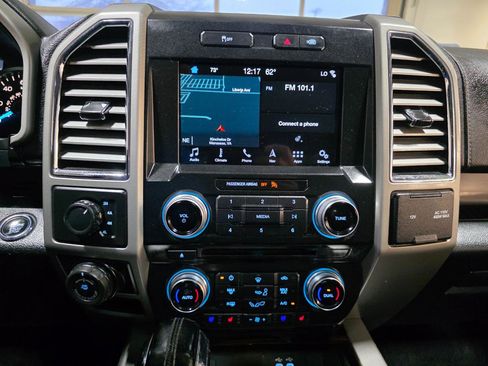 Used 2016 Ford F150 Lariat w/ Equipment Group 502A Luxury image 31