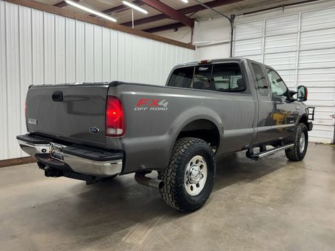 Used 2005 Ford F250 Lariat image 7