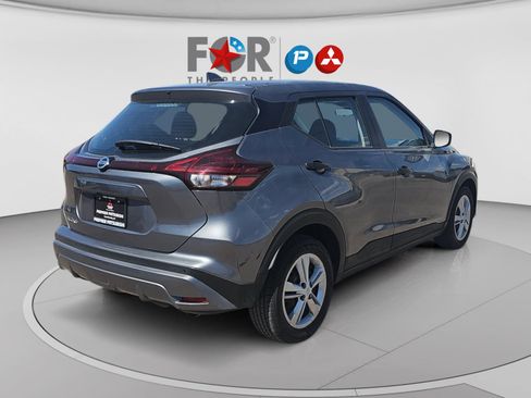 Used 2021 Nissan Kicks S FWD image 5