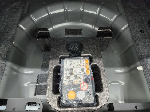 Used 2024 Ford Mustang Premium RWD image 30