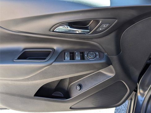 Used 2022 Chevrolet Equinox LT image 20