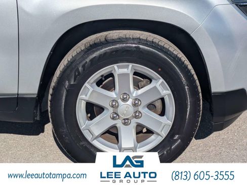 Used 2015 GMC Acadia SLE AWD/4WD image 10