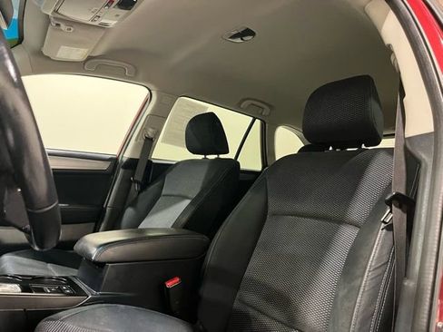 Used 2017 Subaru Outback 2.5i Premium image 16