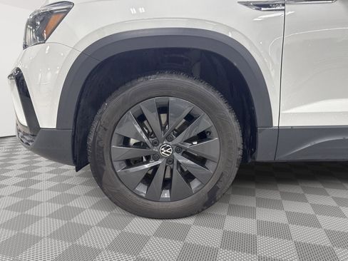 Used 2022 Volkswagen Taos S AWD/4WD image 5