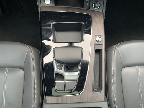 Certified 2022 Audi Q5 2.0T Premium Plus w/ Premium Plus Package image 9