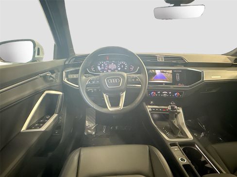 Certified 2025 Audi Q3 2.0T Premium w/ Convenience Package image 11