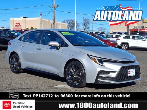 Certified 2023 Toyota Corolla SE image 1