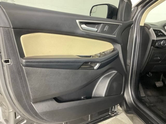 Used 2017 Ford Edge SEL AWD/4WD image 11
