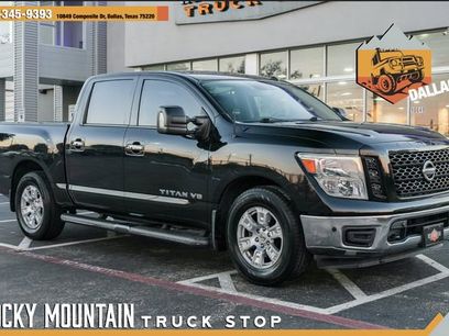 Used 2019 Nissan Titan SV w/ SV Convenience Package