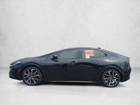 New 2026 Toyota Prius Plug-In Hybrid FWD image 9