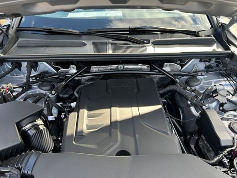New 2025 Audi Q5 Premium image 16