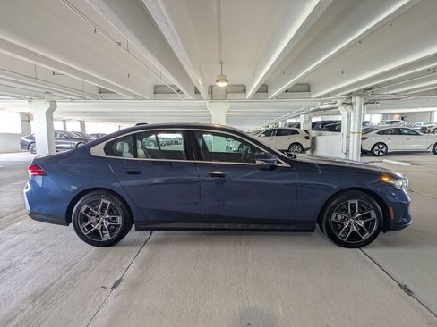 New 2026 BMW 530i w/ Premium Package image 3