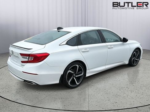 Used 2022 Honda Accord Sport image 7
