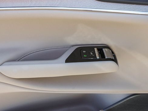 New 2026 Volvo EX90 Plus RWD image 33