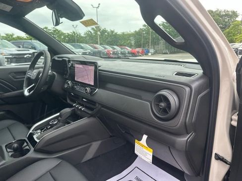 New 2026 Chevrolet Colorado Trail Boss w/ Off-Road Front Bumper Package AWD/4WD image 34