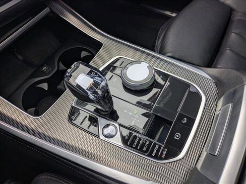 Used 2019 BMW X5 xDrive40i w/ M Sport Package image 12