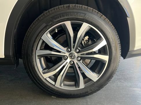 Used 2022 Lexus RX 350L FWD w/ Premium Package image 10