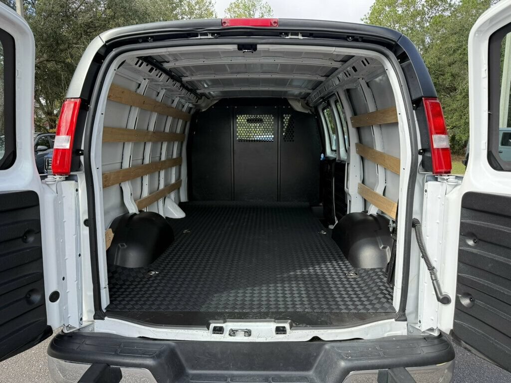 Used 2025 GMC Savana 2500 w/ Driver Convenience Package RWD image 8