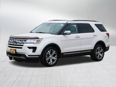 Used 2019 Ford Explorer Limited w/ Limited Luxury Package AWD/4WD image 3