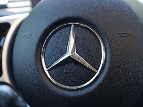 Used 2020 Mercedes-Benz GLS 450 4MATIC image 32