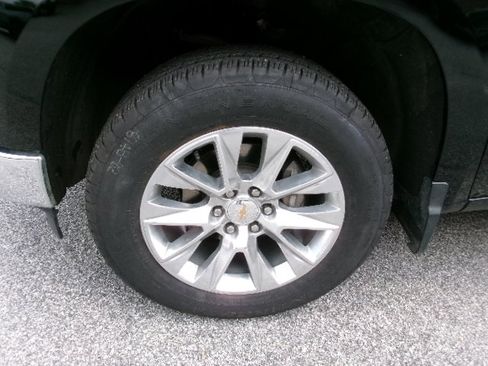 Used 2025 Chevrolet Silverado 1500 LT image 11