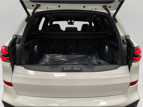 New 2026 BMW X5 M60i AWD/4WD image 6