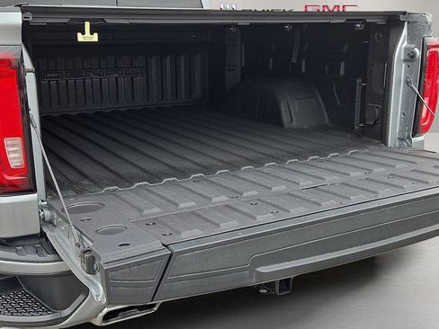 Certified 2023 GMC Sierra 1500 Denali w/ Denali Reserve Package AWD/4WD image 9
