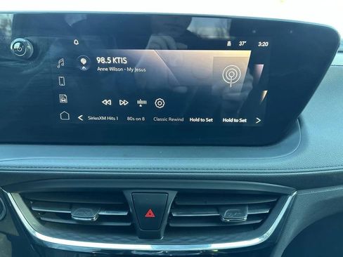 Used 2025 Buick Encore GX Sport Touring w/ Comfort Package AWD/4WD image 15