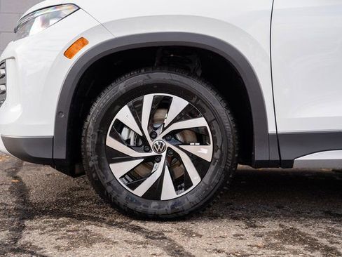 New 2026 Volkswagen Tiguan S image 7