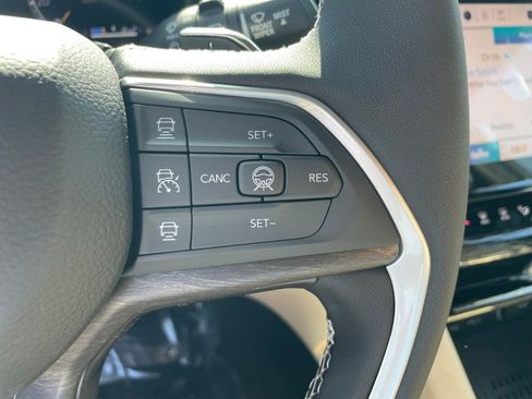 New 2026 Jeep Grand Cherokee L Limited image 34