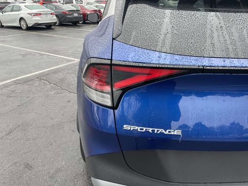 Used 2025 Kia Sportage EX w/ Premium Package image 20