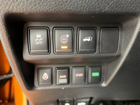 Used 2017 Nissan Rogue SL AWD/4WD image 41