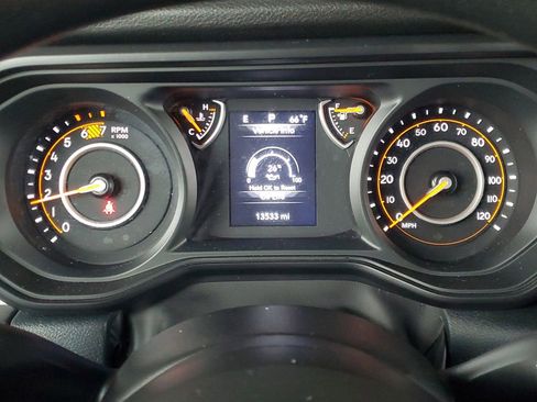 Used 2025 Jeep Wrangler Sport image 16