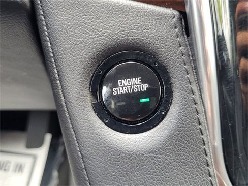 Used 2019 Cadillac Escalade Premium Luxury image 17