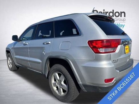 Used 2011 Jeep Grand Cherokee Laredo image 3