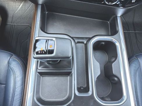 Used 2024 Chevrolet Silverado 1500 High Country w/ High Country Premium Package image 16