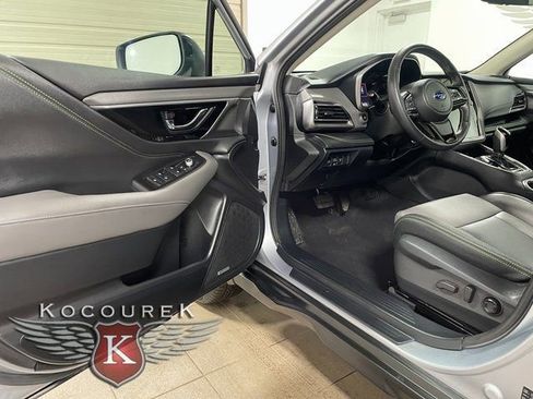 Used 2025 Subaru Outback Onyx Edition XT image 10