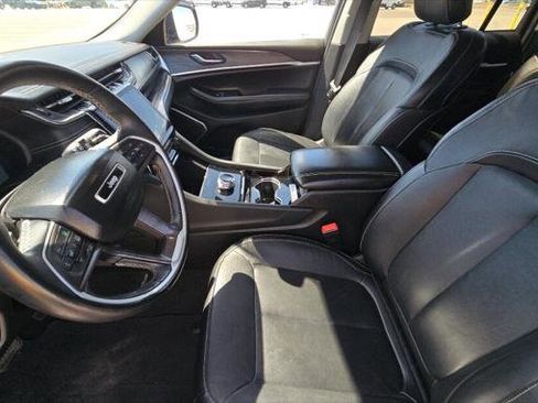 Used 2022 Jeep Grand Cherokee Limited RWD image 17