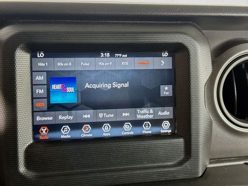 Used 2023 Jeep Wrangler Unlimited AWD/4WD image 21