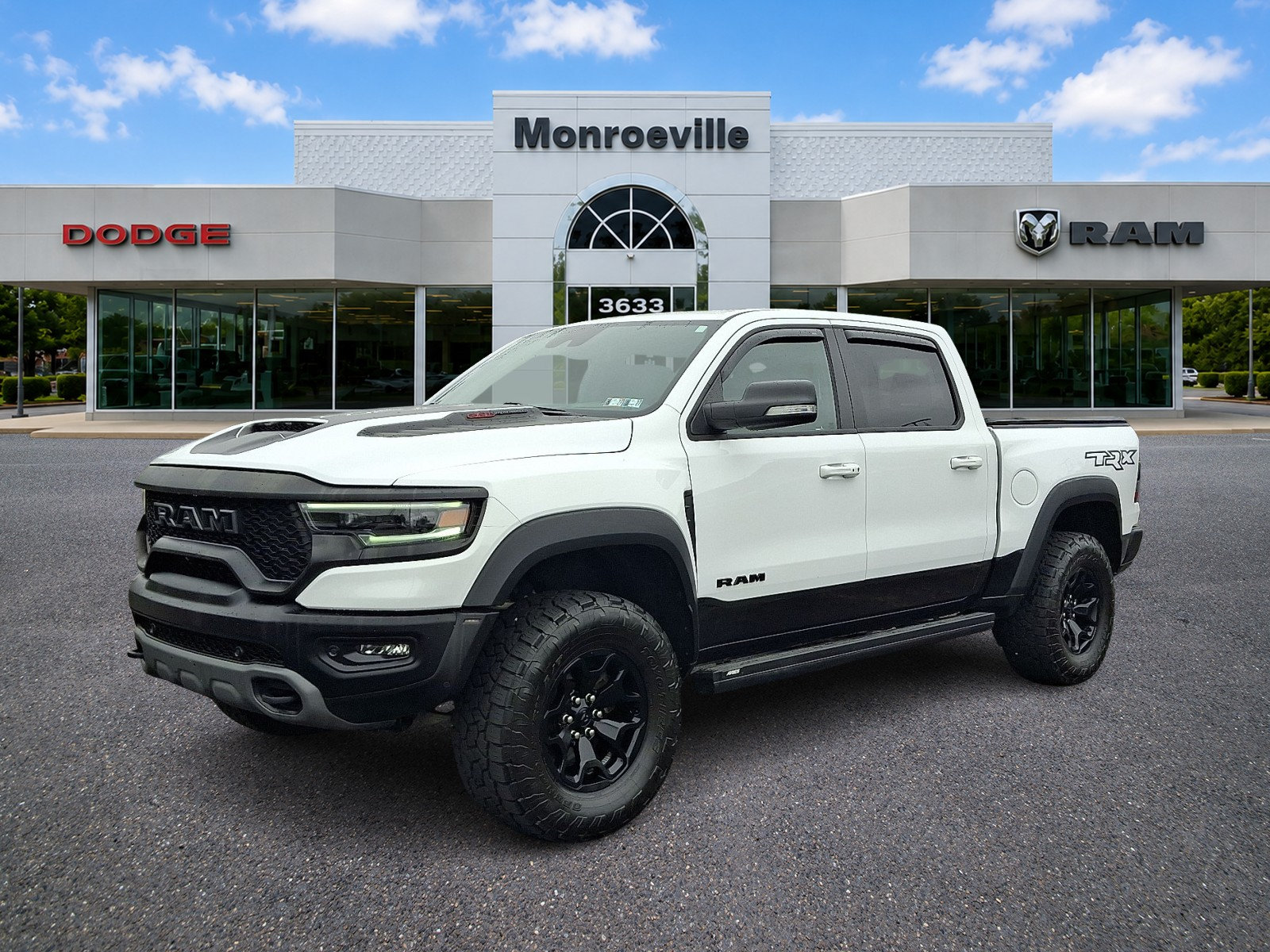 Used 2022 RAM 1500 TRX w/ TRX Level 2 Equipment Group AWD/4WD image 1