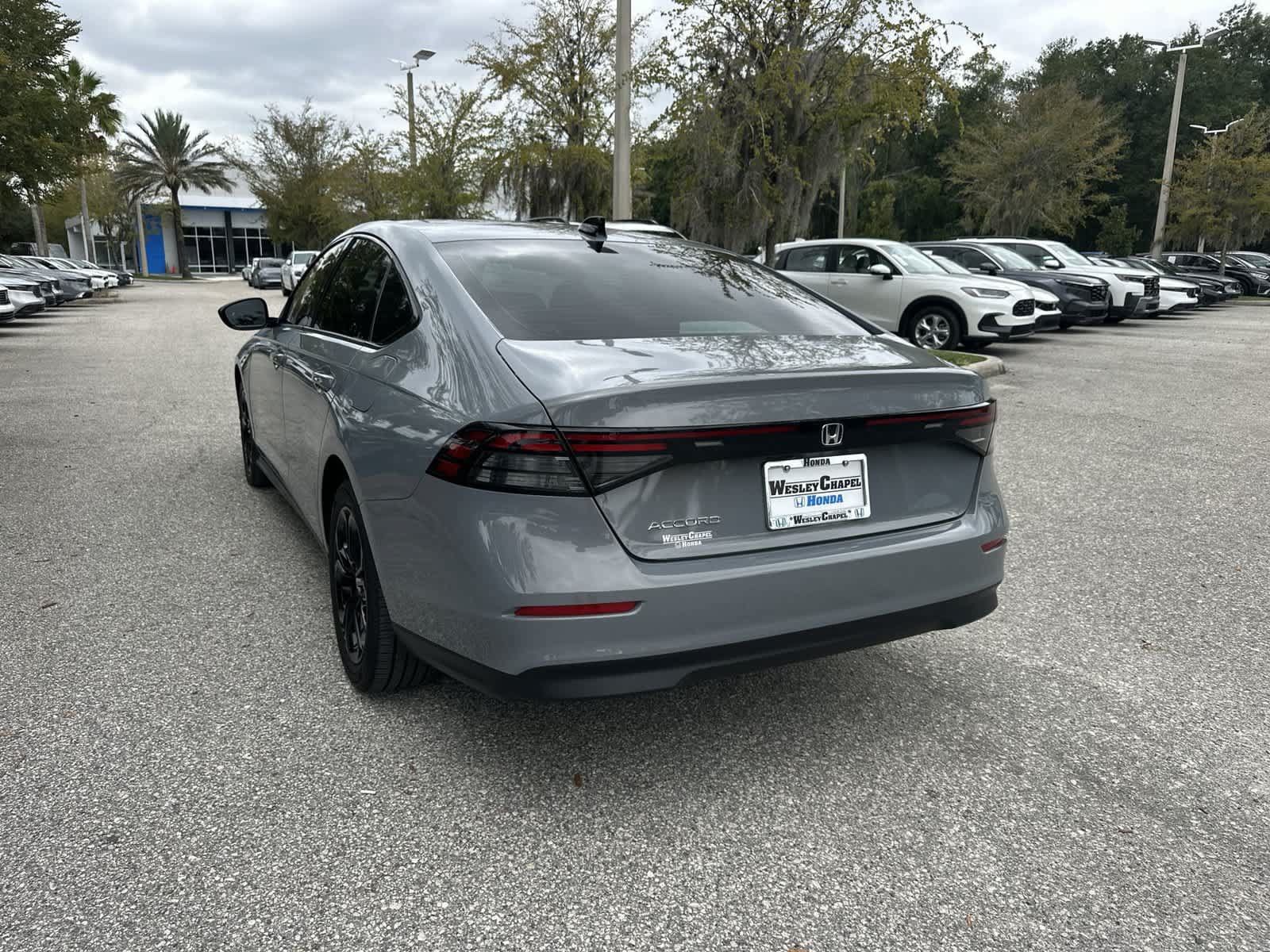 Used 2025 Honda Accord SE image 4