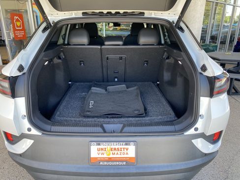 Used 2023 Volkswagen ID.4 Pro S AWD/4WD image 18