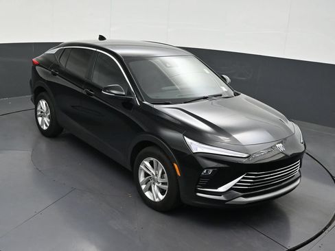 Used 2025 Buick Envista Preferred FWD image 22