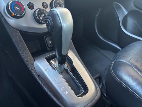 Used 2020 Chevrolet Sonic Premier FWD image 30