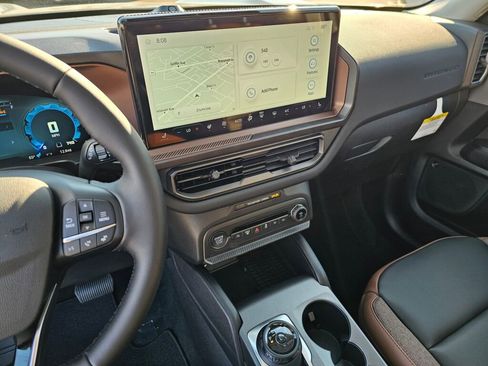 New 2025 Ford Bronco Sport Outer Banks w/ Outer Banks Tech Package+ image 14