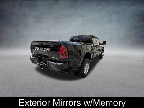 Used 2025 RAM 3500 Laramie w/ Max Tow Package AWD/4WD image 7