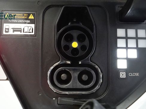 Used 2024 Hyundai Ioniq 5 Limited image 10