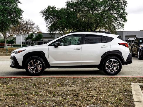 Used 2024 Subaru Crosstrek 2.0i Premium image 8